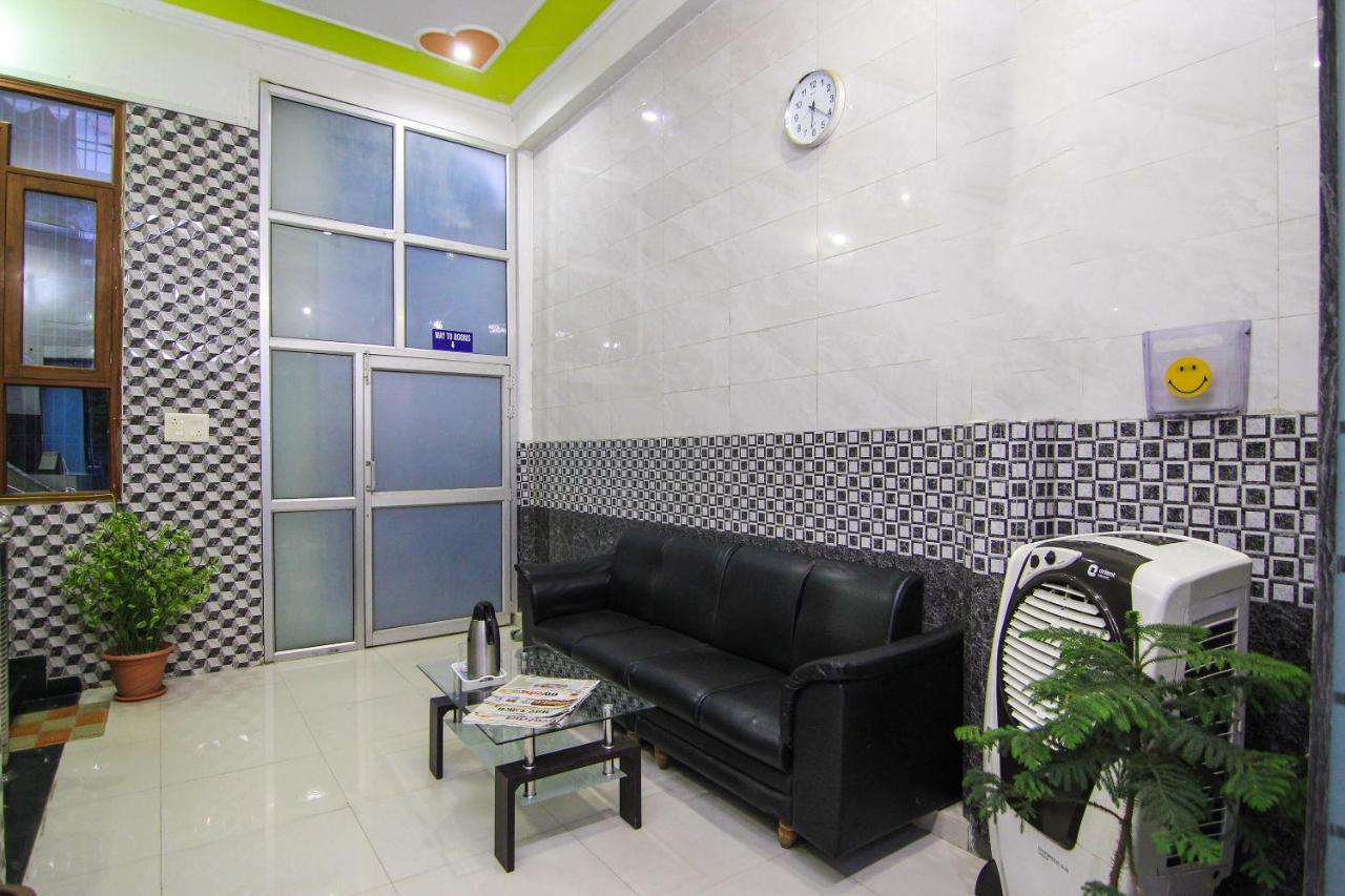 Oyo Flagship 4434 Earth Inn لاكناو المظهر الخارجي الصورة