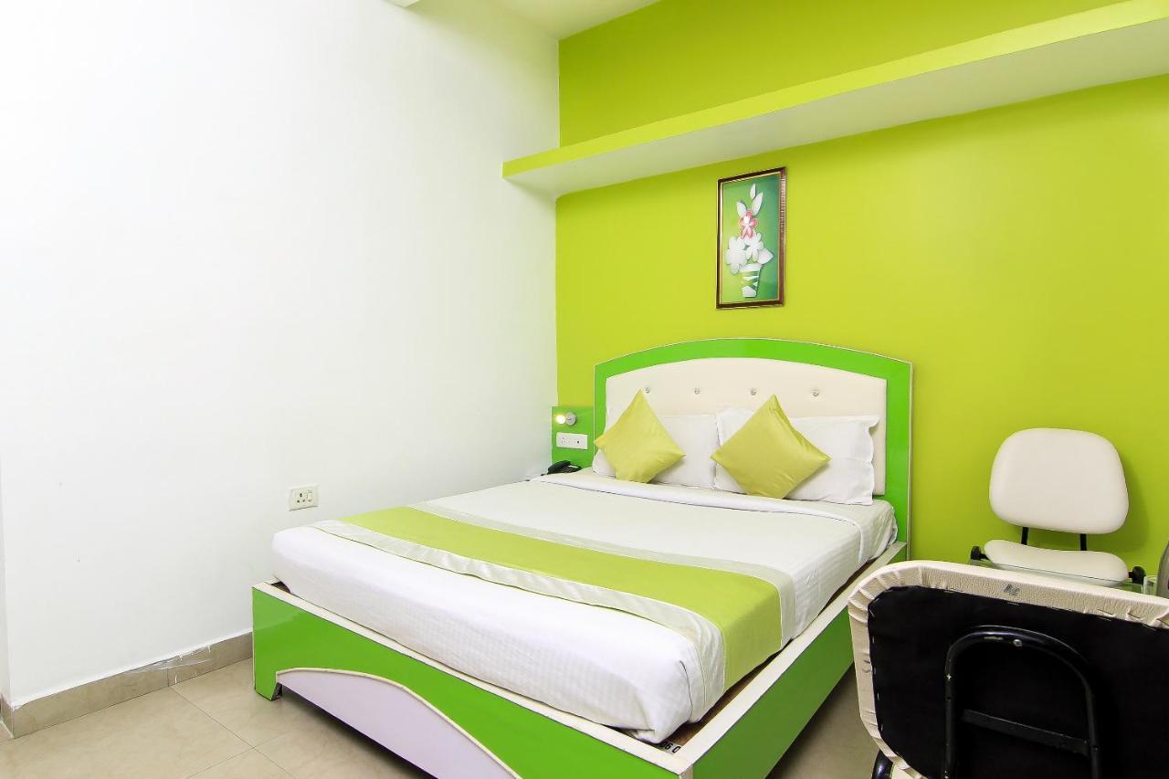 Oyo Flagship 4434 Earth Inn لاكناو المظهر الخارجي الصورة